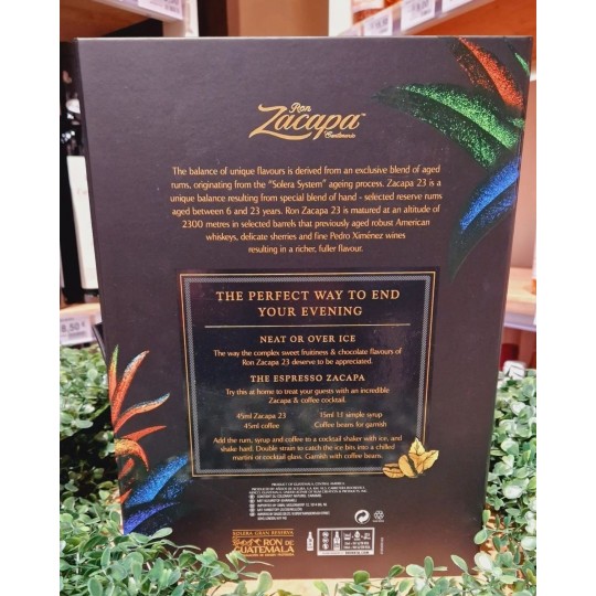 Zacapa Centenario 23 Rum Solera  70cl  con due bicchieri