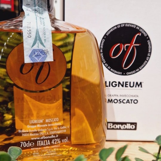 Of Ligneum Grappa Invecchiata Prosecco 70cl Bonollo