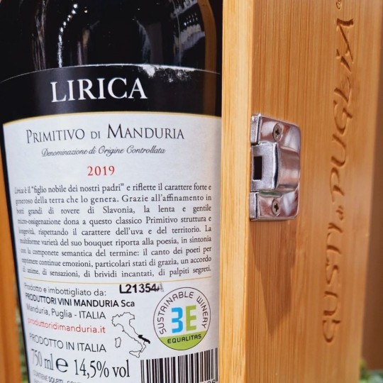 Lirica Produttori di Manduria Primitivo di Manduria Lirica Produttori di Manduria Primitivo di Manduria