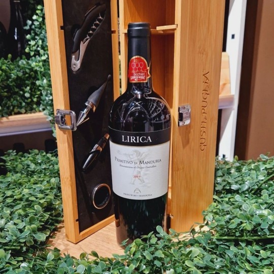 Lirica Produttori di Manduria Primitivo di Manduria Lirica Produttori di Manduria Primitivo di Manduria