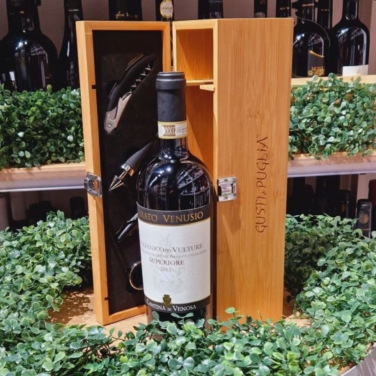 Carato Venusio Aglianico del Vulture Superiore Cantine di Venosa