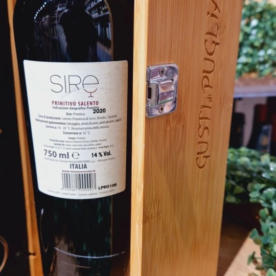 Primitivo Salento IGT Puglia 75 cl Sjre Mocavero Primitivo Salento IGT Puglia 75 cl Sjre Mocavero