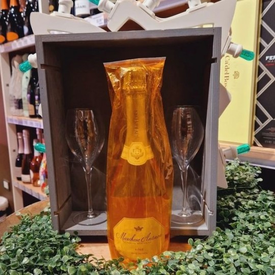 Tenuta Montenisa Rosé Franciacorta Brut Marchese Antinori 75cl Tenuta Montenisa Rosé Franciacorta Brut Marchese Antinori 75cl