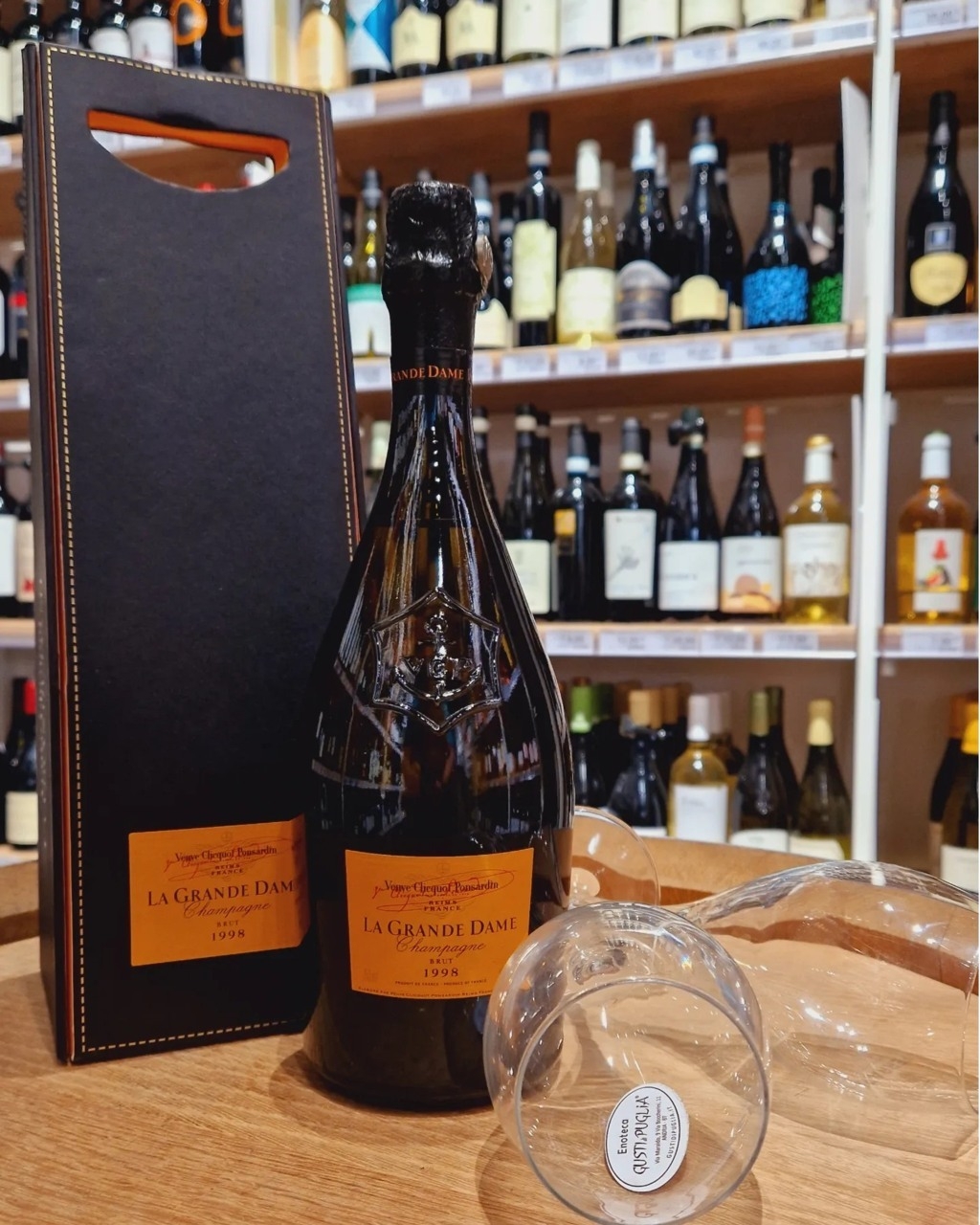 La Grande Dame 1998 Champagne Brut Veuve Clicquot 75cl -  www. - Gusti di Puglia - Prodotti Tipici Pugliesi