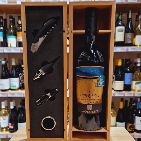Giunonico Primitivo di Manduria Paolo Leo Giunonico Primitivo di Manduria Paolo Leo