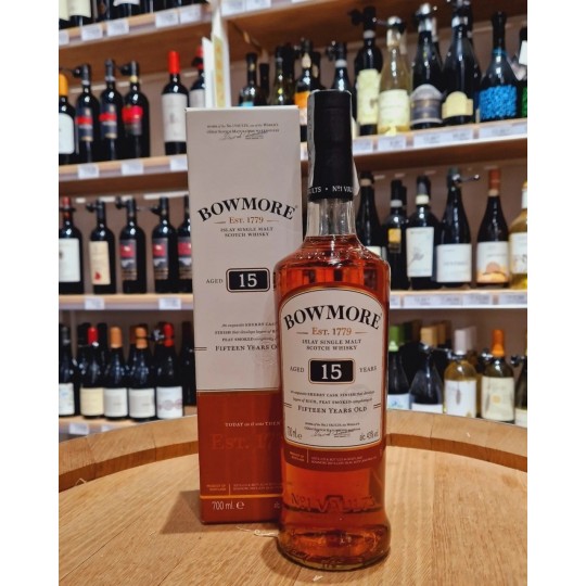 Bowmore Islay Single Malt Scotch Whisky Aged 15 Years 70cl