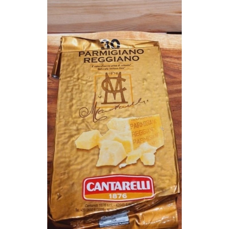 Biologico Parmigiano Reggiano  Cantarelli Parmigiano Reggiano DOP C...