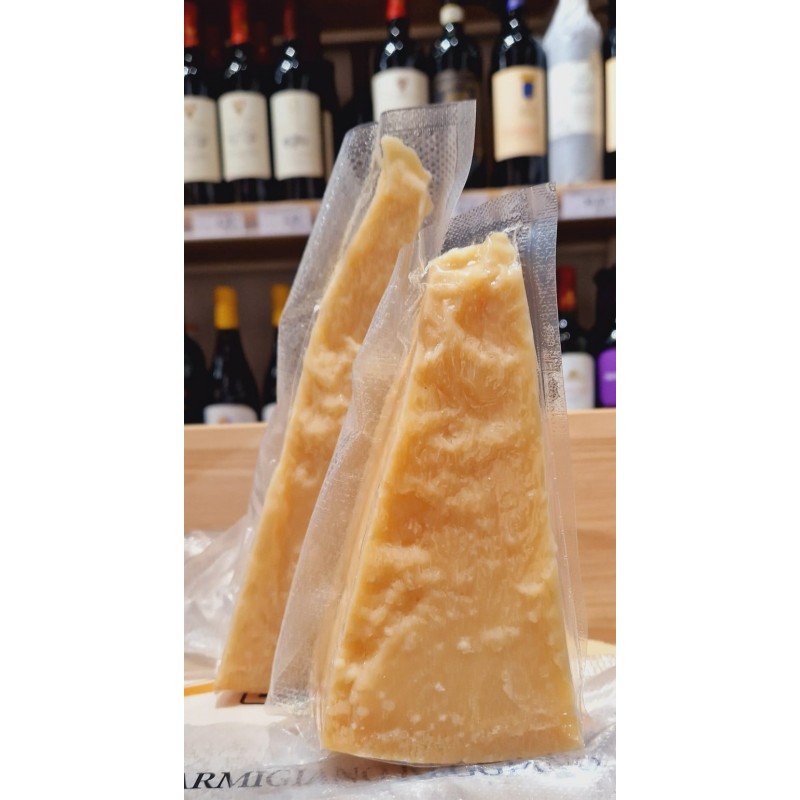 FORMAGGIO Il Parmigiano Reggiano Il Trancio