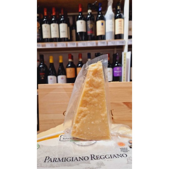 Il Parmigiano Reggiano Il Trancio Il Parmigiano Reggiano Il Trancio