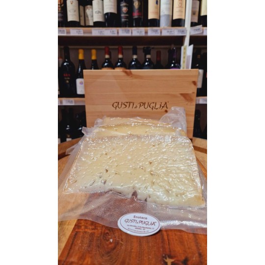 Pecorino Pugliese Stagionato Coratino fetta 1 kg sottovuoto